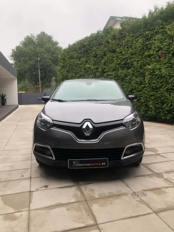 Renault Captur 2017 - 10900 EUR, 116000 km - 116000km - foto 2 de 32