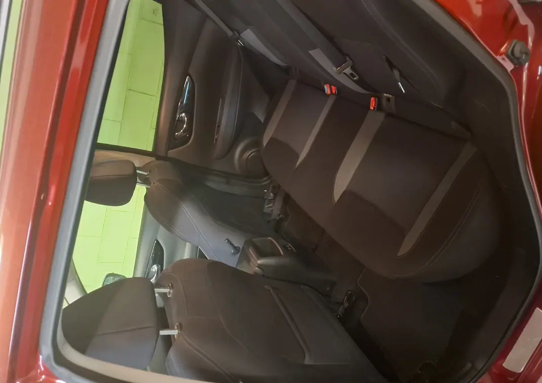 Nissan Qashqai 2019 - 15300 EUR, 36300 km - AUTO.MOTO.pt - 36300km - foto 5 de 7