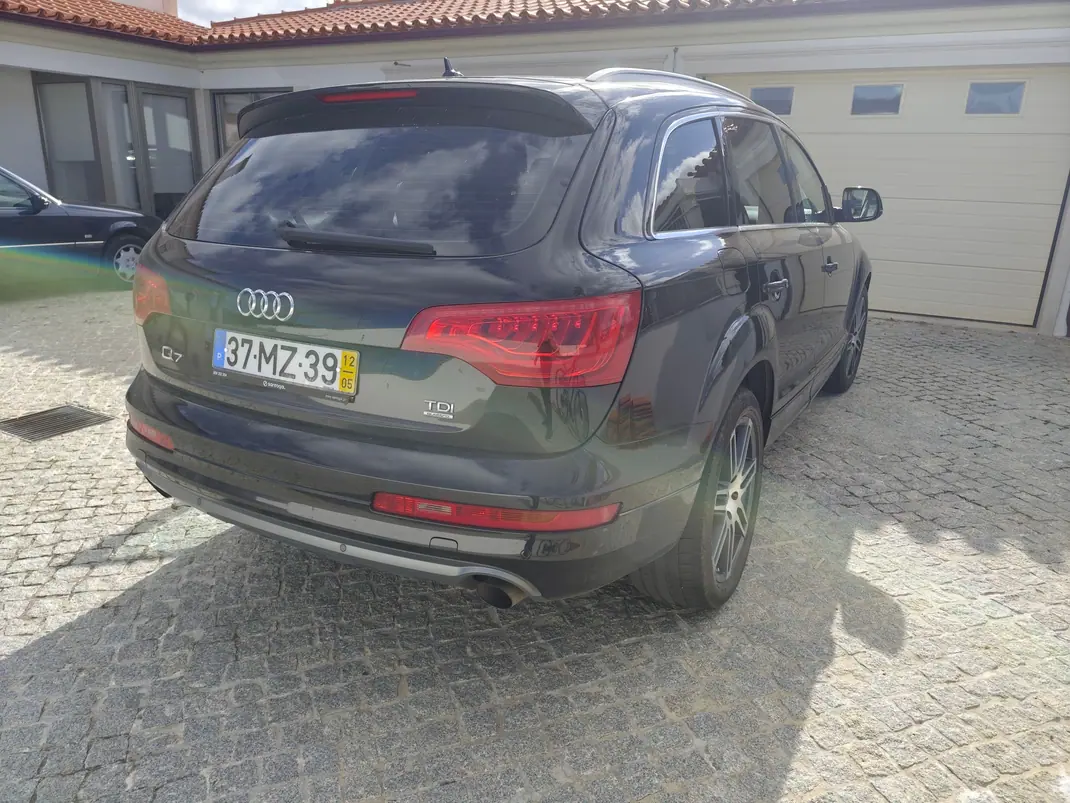 Audi Q7 2012 - 23000 EUR, 180000 km - 180000km - foto 1 de 4