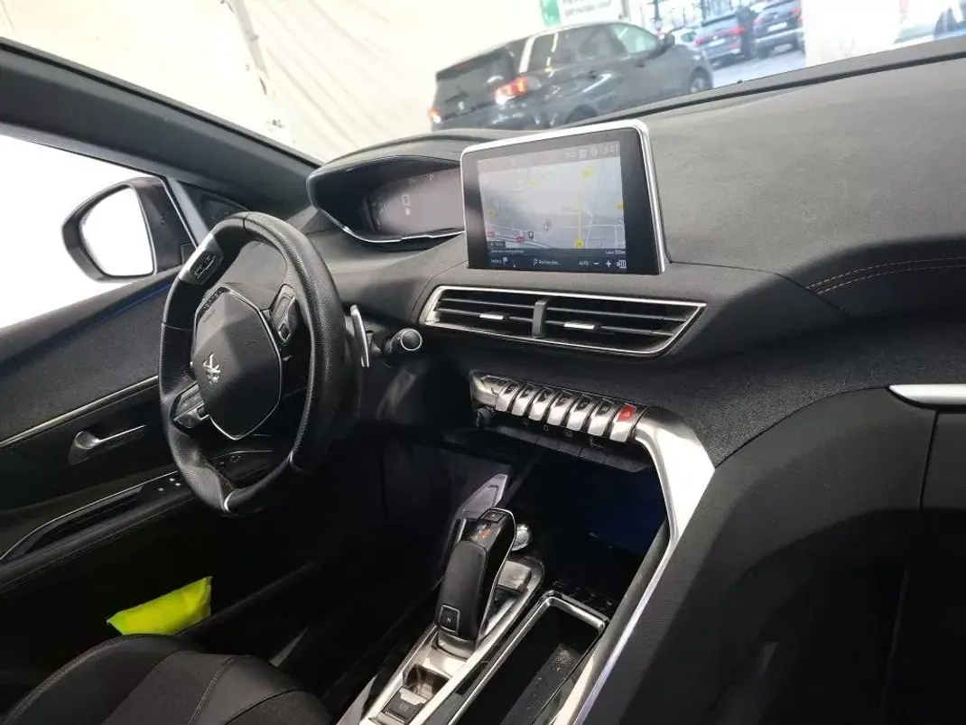 Peugeot 3008 2019 - 17450 EUR, 136595 km - AUTO.MOTO.pt - 136595km - foto 5 de 7