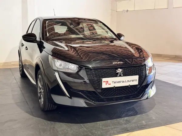 Peugeot e-208 2022 — foto 3 de 22