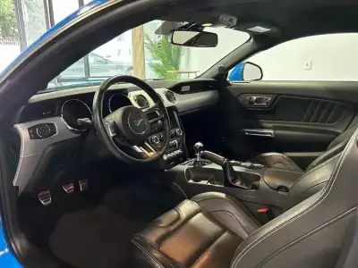 Ford Mustang 2017 - 53900 EUR, 24000 km - AUTO.MOTO.pt - 24000km - foto 7 de 12