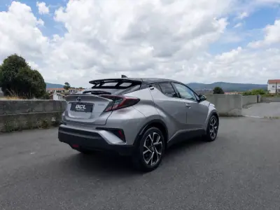 Toyota C-HR 2018 - 21990 EUR, 100000 km - AUTO.MOTO.pt - 100000km - foto 7 de 45