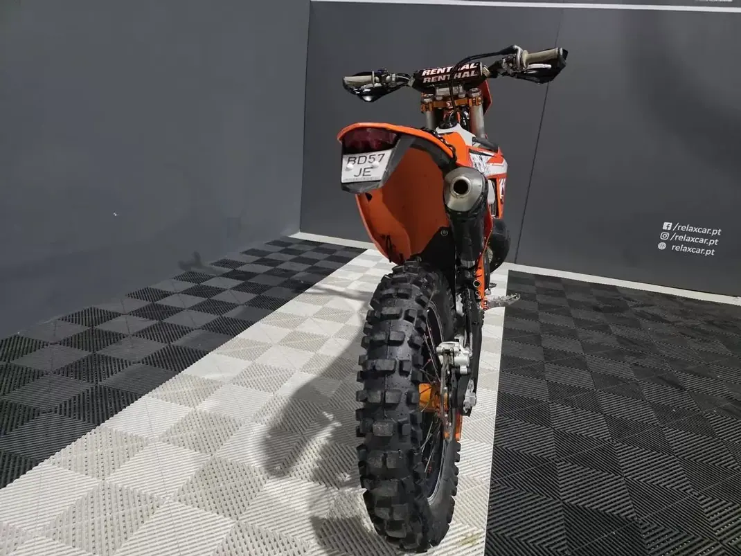 KTM EXC 200 2023 - 10499 EUR, 77 km - AUTO.MOTO.pt - 77km - foto 17 de 23