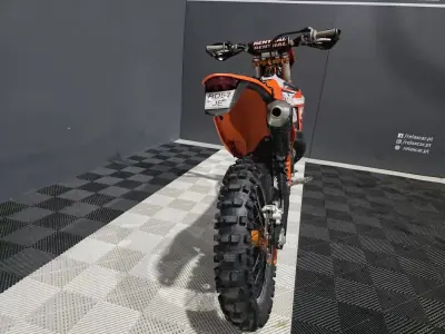 KTM EXC 200 2023 - 10499 EUR, 77 km - AUTO.MOTO.pt - 77km - foto 17 de 23