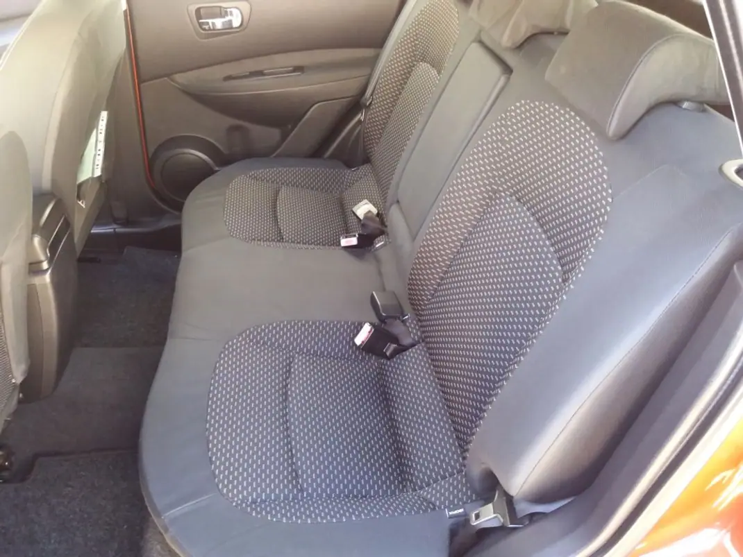 Nissan Qashqai 2008 - 9950 EUR, 181159 km - AUTO.MOTO.pt - 181159km - foto 10 de 25