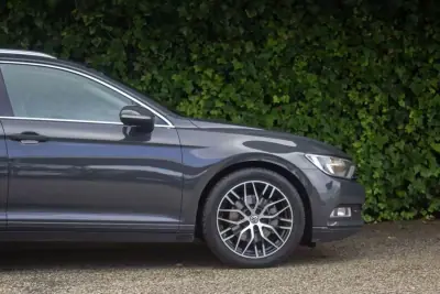 Volkswagen Passat Variant 2019 - 17900 EUR, 229000 km - AUTO.MOTO.pt - 229000km - foto 5 de 17
