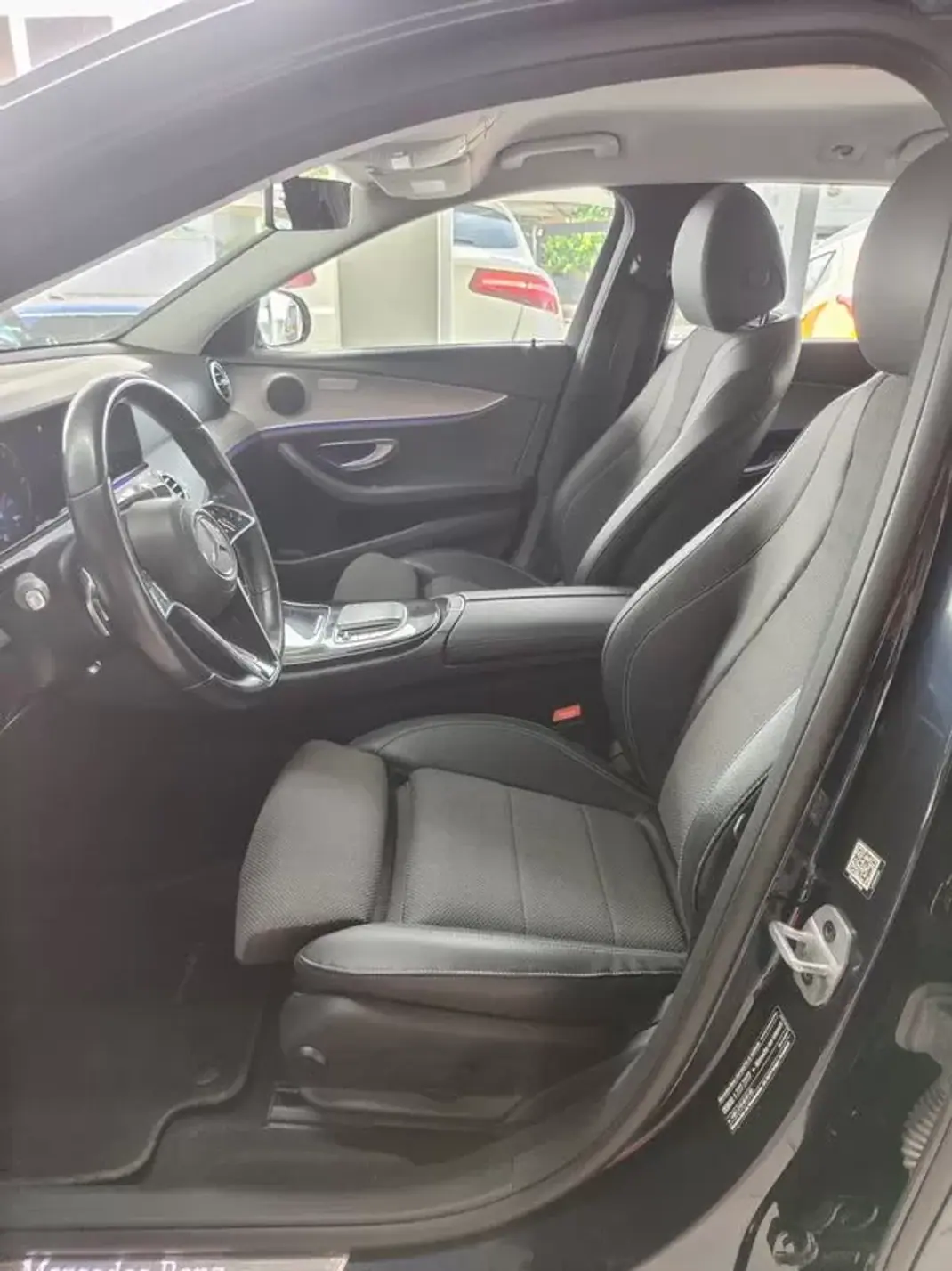 Mercedes-Benz E 300 2022 - 34350 EUR, 110000 km - AUTO.MOTO.pt - 110000km - foto 15 de 37