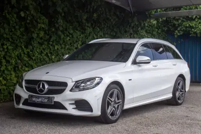 Mercedes-Benz C 300 2020 - 29900 EUR, 130000 km - AUTO.MOTO.pt - 130000km - foto 3 de 16