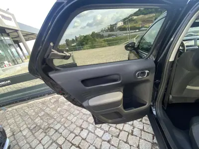 Citroën C4 Cactus 2019 - 18750 EUR, 72912 km - AUTO.MOTO.pt - 72912km - foto 33 de 54