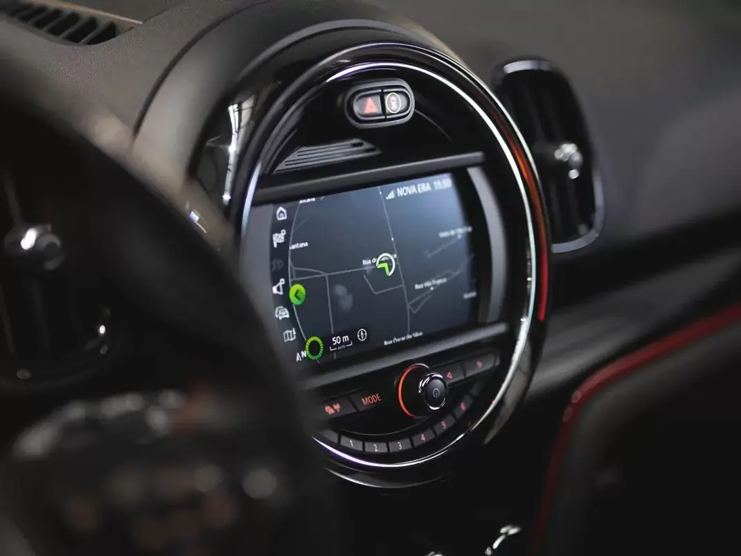 MINI Countryman 2020 - 22990 EUR, 120940 km - AUTO.MOTO.pt - 120940km - foto 21 de 25