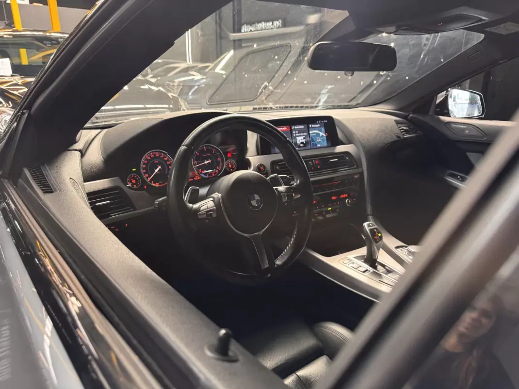 BMW 640 Gran Coupé 2017 - 38990 EUR, 134050 km - AUTO.MOTO.pt - 134050km - foto 11 de 28