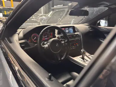 BMW 640 Gran Coupé 2017 - 38990 EUR, 134050 km - AUTO.MOTO.pt - 134050km - foto 11 de 28