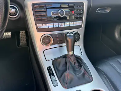 Mercedes-Benz SLK 250 2011 - 23500 EUR, 170000 km - AUTO.MOTO.pt - 170000km - foto 20 de 32