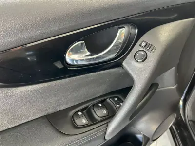 Nissan Qashqai 2019 - 18900 EUR, 120094 km - AUTO.MOTO.pt - 120094km - foto 18 de 22