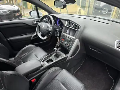 Citroën DS4 2011 - 11900 EUR, 230000 km - AUTO.MOTO.pt - 230000km - foto 7 de 11