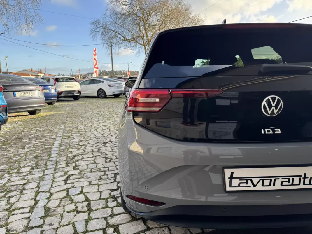 Volkswagen ID.3 2020 - 19500 EUR, 94000 km - AUTO.MOTO.pt - 94000km - foto 30 de 44