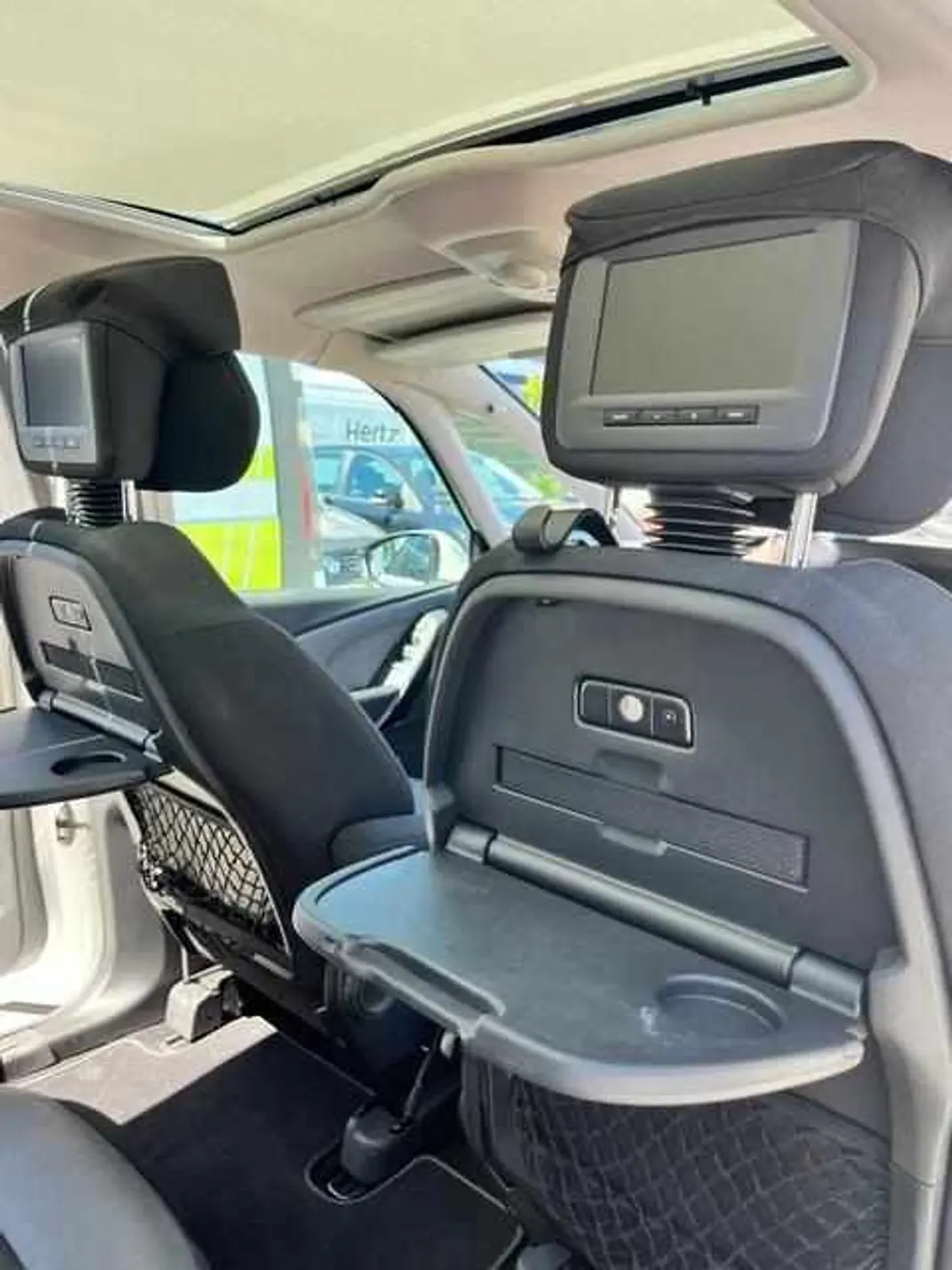 Citroën C4 Picasso 2015 - 12000 EUR, 133500 km - 133500km - foto 8 de 14