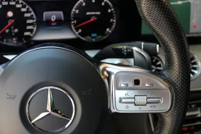 Mercedes-Benz CLS 53 AMG 2019 - 62500 EUR, 99945 km - AUTO.MOTO.pt - 99945km - foto 39 de 58