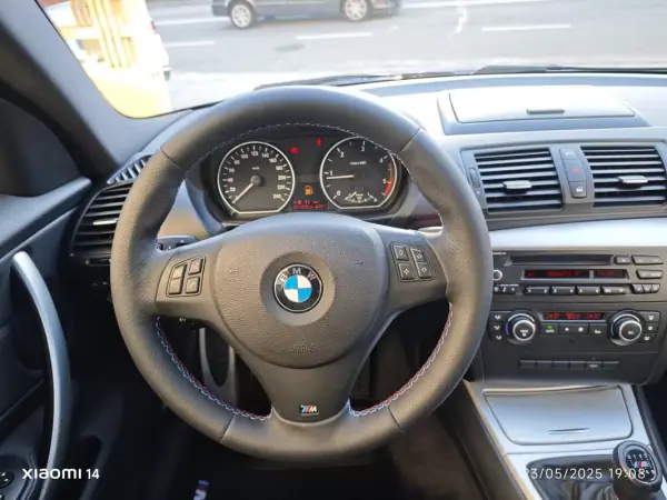 BMW 118 2012 - 13900 EUR, 250000 km - AUTO.MOTO.pt - 250000km - foto 28 de 31