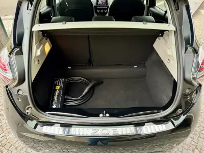Renault Zoe 2020 - 25500 EUR, 30800 km - AUTO.MOTO.pt - 30800km - foto 32 de 34