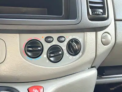 Opel VIVARO 2.0D c/FRIO DE CONSERVAÇÃO 2014 - 10990 EUR, 322000 km - AUTO.MOTO.pt - 322000km - foto 16 de 21