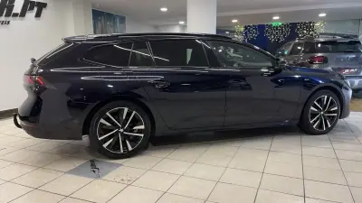 Peugeot 508 SW 2023 - 22990 EUR, 111635 km - AUTO.MOTO.pt - 111635km - foto 12 de 49