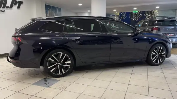 Peugeot 508 SW 2023 - 22990 EUR, 111635 km - AUTO.MOTO.pt - 111635km - foto 12 de 49