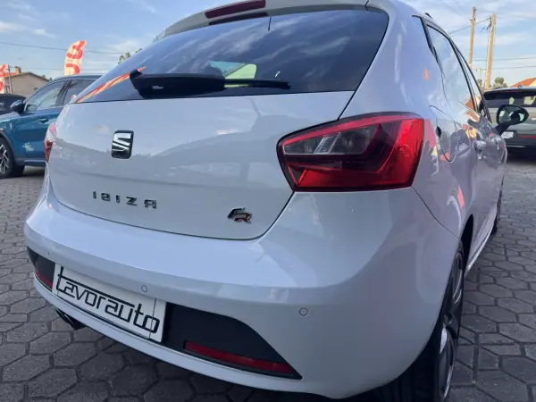 SEAT Ibiza 2014 - 11500 EUR, 93000 km - AUTO.MOTO.pt - 93000km - foto 29 de 41