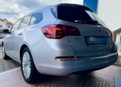 Opel Astra Sports Tourer 2015 - 8950 EUR, 159000 km - AUTO.MOTO.pt - 159000km - foto 7 de 26