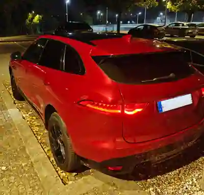 Jaguar F-Pace 2020 — foto 6 de 14