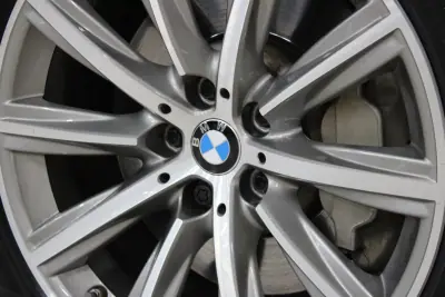 BMW 530e 2020 - 29400 EUR, 96515 km - AUTO.MOTO.pt - 96515km - foto 9 de 25