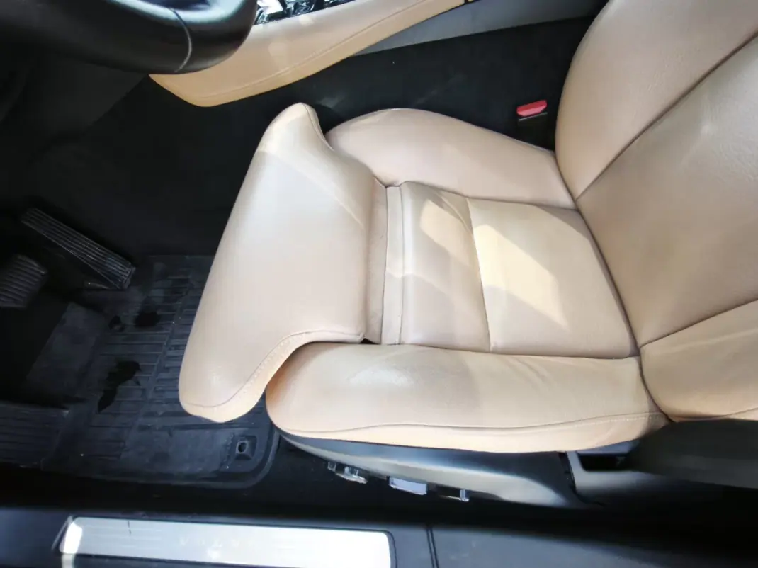 Volvo V60 2019 - 22900 EUR, 182000 km - 182000km - foto 9 de 25