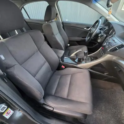 Honda Accord 2010 - 11950 EUR, 189906 km - AUTO.MOTO.pt - 189906km - foto 13 de 23