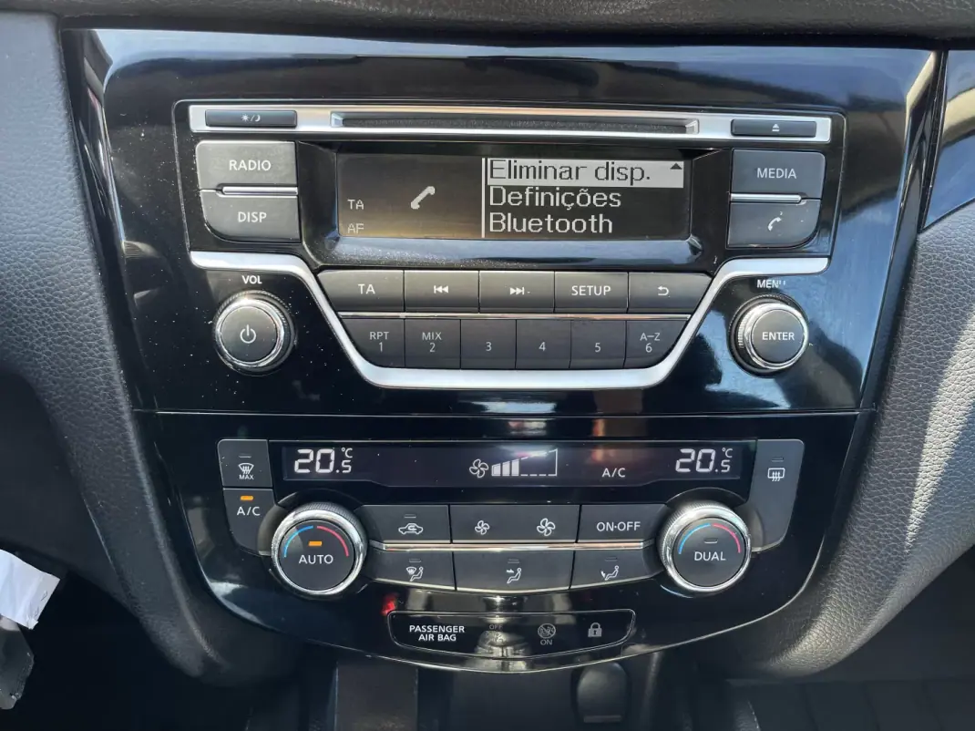 Nissan Qashqai 2015 - 13990 EUR, 144375 km - AUTO.MOTO.pt - 144375km - foto 14 de 18