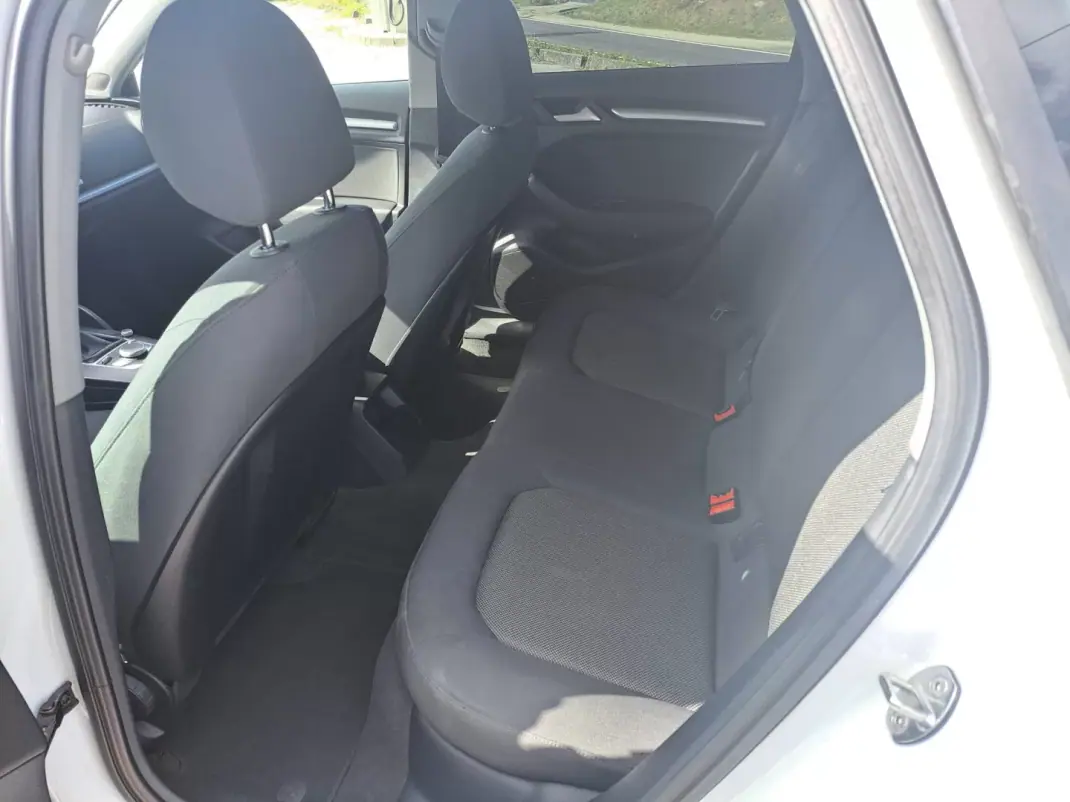 Audi A3 Sportback 2016 - 12900 EUR, 231290 km - AUTO.MOTO.pt - 231290km - foto 20 de 45