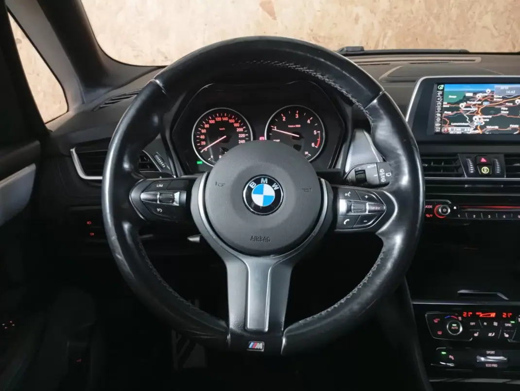 BMW 218 Active Tourer 2015 - 19950 EUR, 130068 km - AUTO.MOTO.pt - 130068km - foto 14 de 20