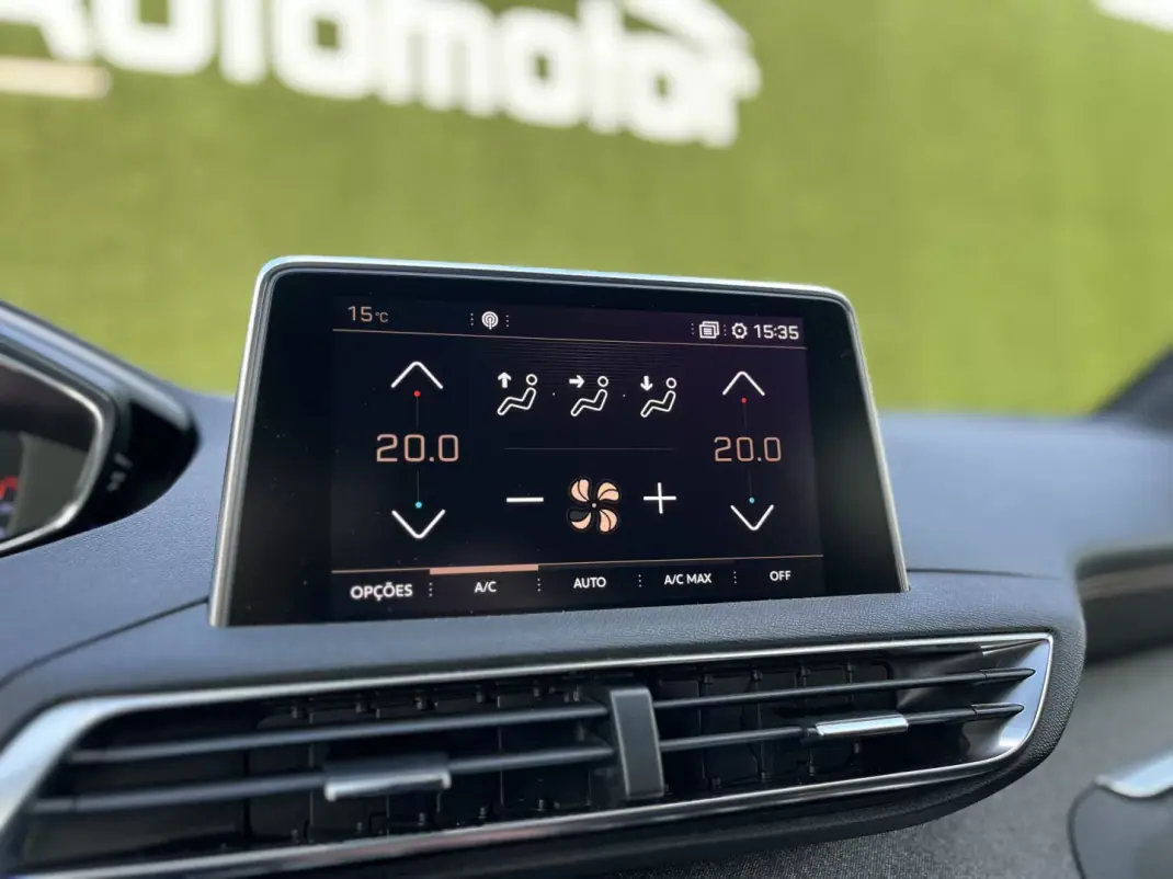 Peugeot 3008 2019 - 22250 EUR, 119000 km - AUTO.MOTO.pt - 119000km - foto 32 de 37