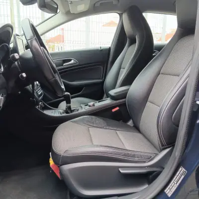 Mercedes-Benz CLA 180 2017 - 18500 EUR, 182678 km - AUTO.MOTO.pt - 182678km - foto 20 de 23