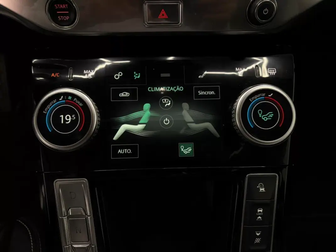 Jaguar I-Pace 2018 - 21250 EUR, 151000 km - AUTO.MOTO.pt - 151000km - foto 12 de 20