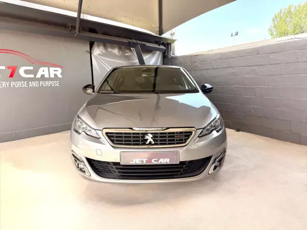 Peugeot 308 2017 - 13490 EUR, 166207 km - AUTO.MOTO.pt - 166207km - foto 3 de 21