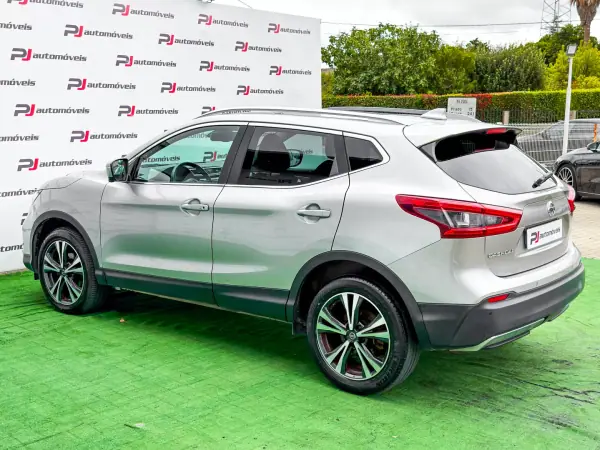Nissan Qashqai 2018 - 17990 EUR, 95880 km - AUTO.MOTO.pt - 95880km - foto 10 de 27