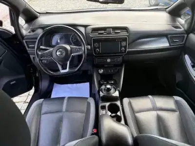 Nissan Leaf 2018 - 13999 EUR, 69000 km - AUTO.MOTO.pt - 69000km - foto 16 de 30