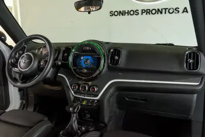 MINI Countryman 2019 - 17900 EUR, 179421 km - AUTO.MOTO.pt - 179421km - foto 4 de 28