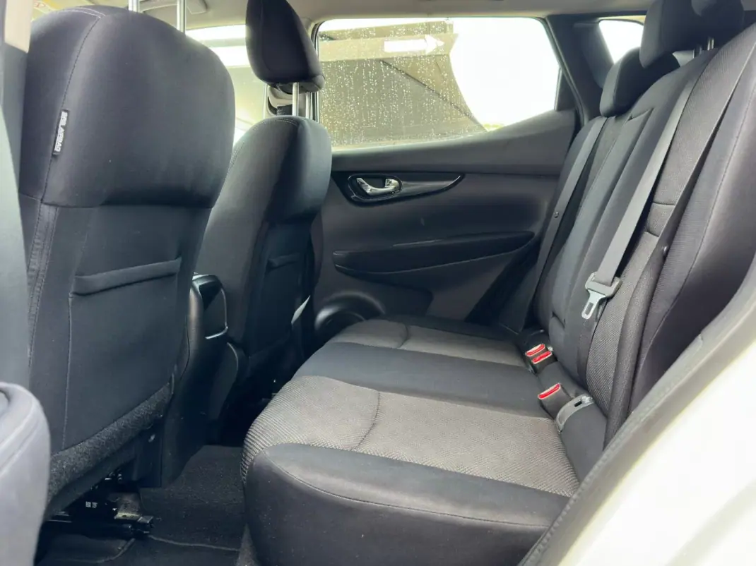 Nissan Qashqai 2014 - 17900 EUR, 167439 km - AUTO.MOTO.pt - 167439km - foto 27 de 28