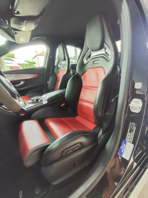 Mercedes-Benz C 63 AMG 2015 - 59500 EUR, 60000 km - AUTO.MOTO.pt - 60000km - foto 26 de 51