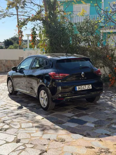 Renault Clio 2021 - 14990 EUR, 161049 km - AUTO.MOTO.pt - 161049km - foto 5 de 9