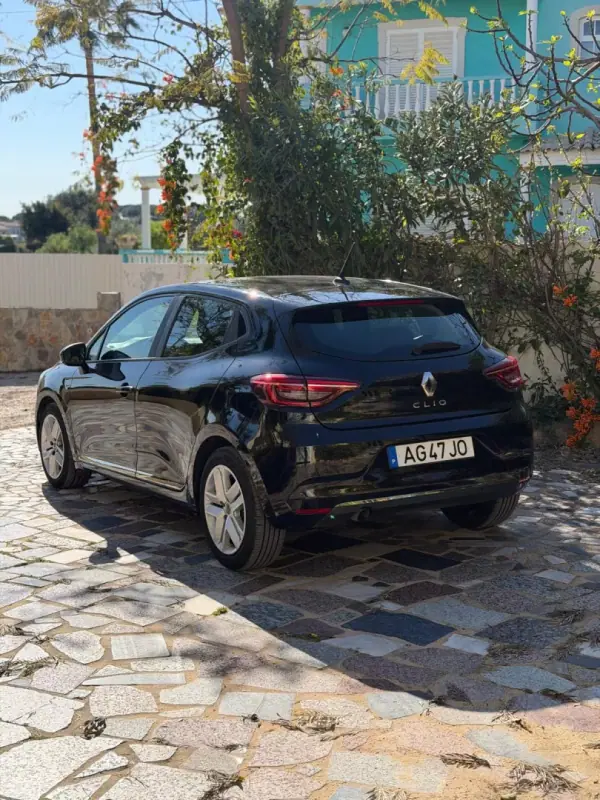 Renault Clio 2021 - 14990 EUR, 161049 km - AUTO.MOTO.pt - 161049km - foto 5 de 9