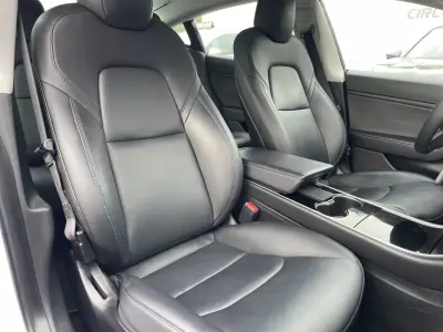 Tesla Model 3 2020 - 25995 EUR, 80043 km - AUTO.MOTO.pt - 80043km - foto 38 de 43