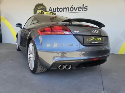 Audi TT Coupé 2008 - 12750 EUR, 227000 km - AUTO.MOTO.pt - 227000km - foto 4 de 8
